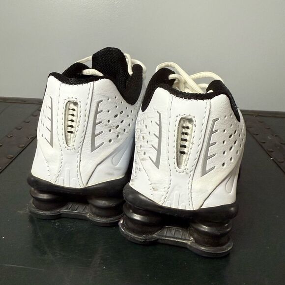 Vintage Nike shox 2004 Size 6.5 104265-001 Amazing Condition - Picture 2 of 5